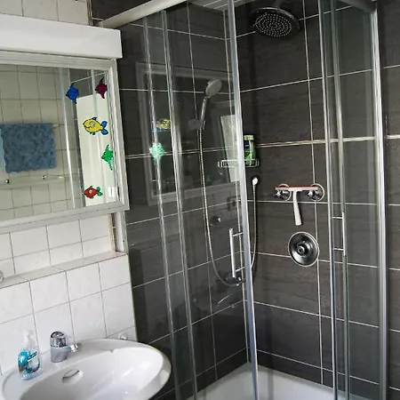 فوهنن إم بيرجيسشن فاويرك شقة أوفيرات