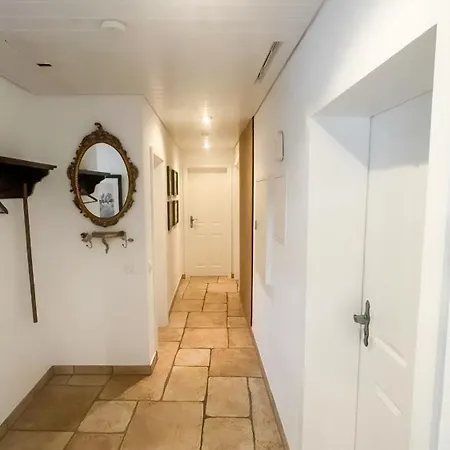 Апартаменты Wohnen Im Bergischen Fachwerk Оверат